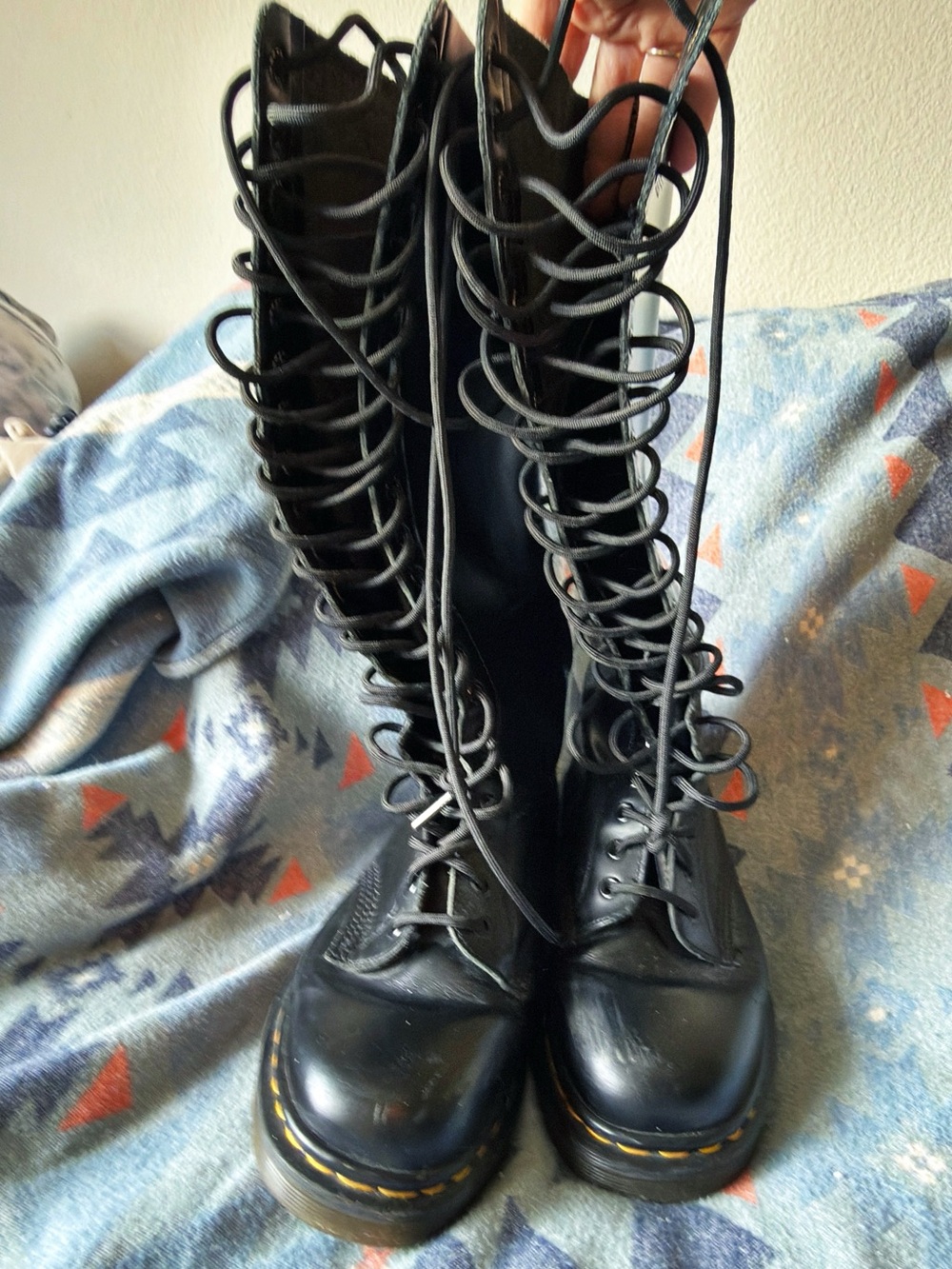 Dr. Martens Classic 20-eyelet MIE boots size UK 7/EU 41/US m8/w9